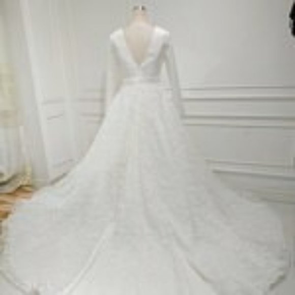 A-Line Wedding Dress With Long Sleeves - Picture 5 of 6